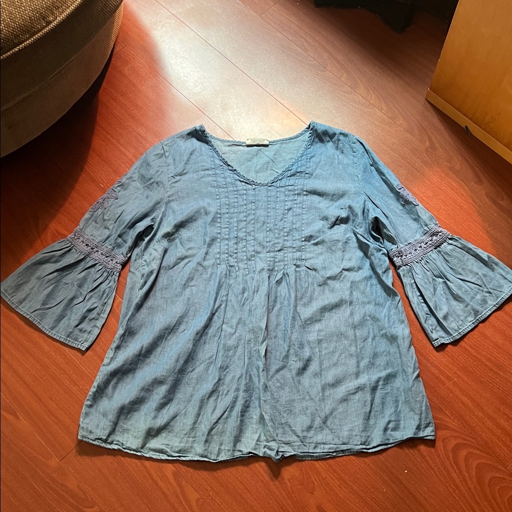 Style & Co. Light Blue chambray Denim Top 3/4 sleeve crochet inlet size L